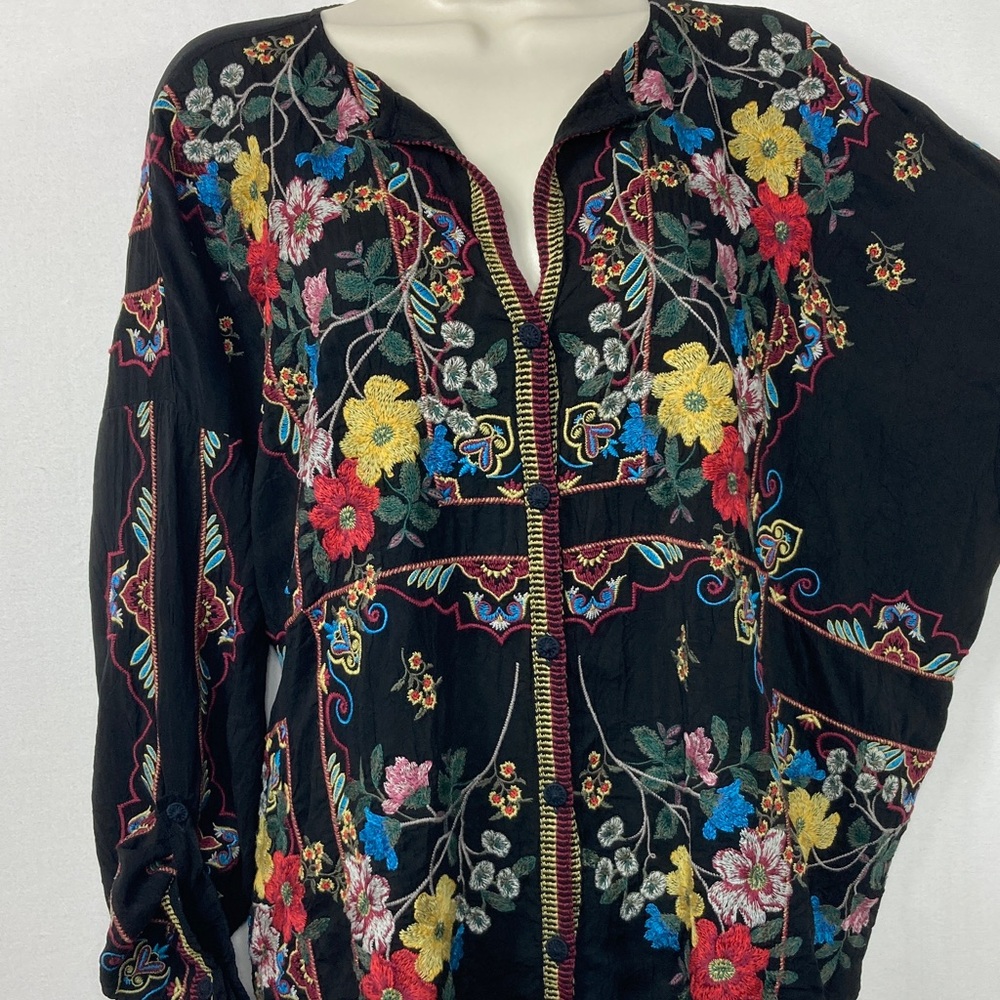 Johnny Was Black Embroidered Floral Boho Blouse Oversized/Baggy small FREE ship